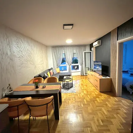 Stan Na Dan Aurora * Požarevac