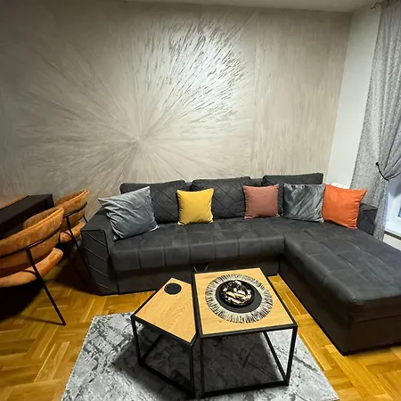 Apartment Stan Na Dan Aurora Pozarevac