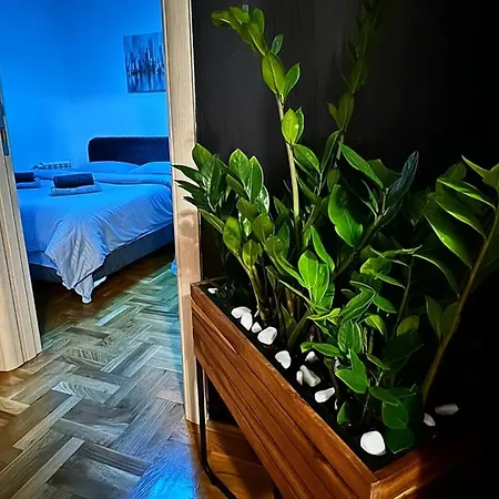 Stan Na Dan Aurora Apartment *