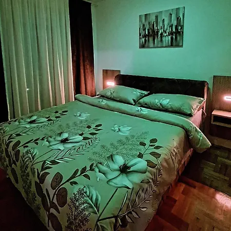 Stan Na Dan Aurora Apartment Pozarevac